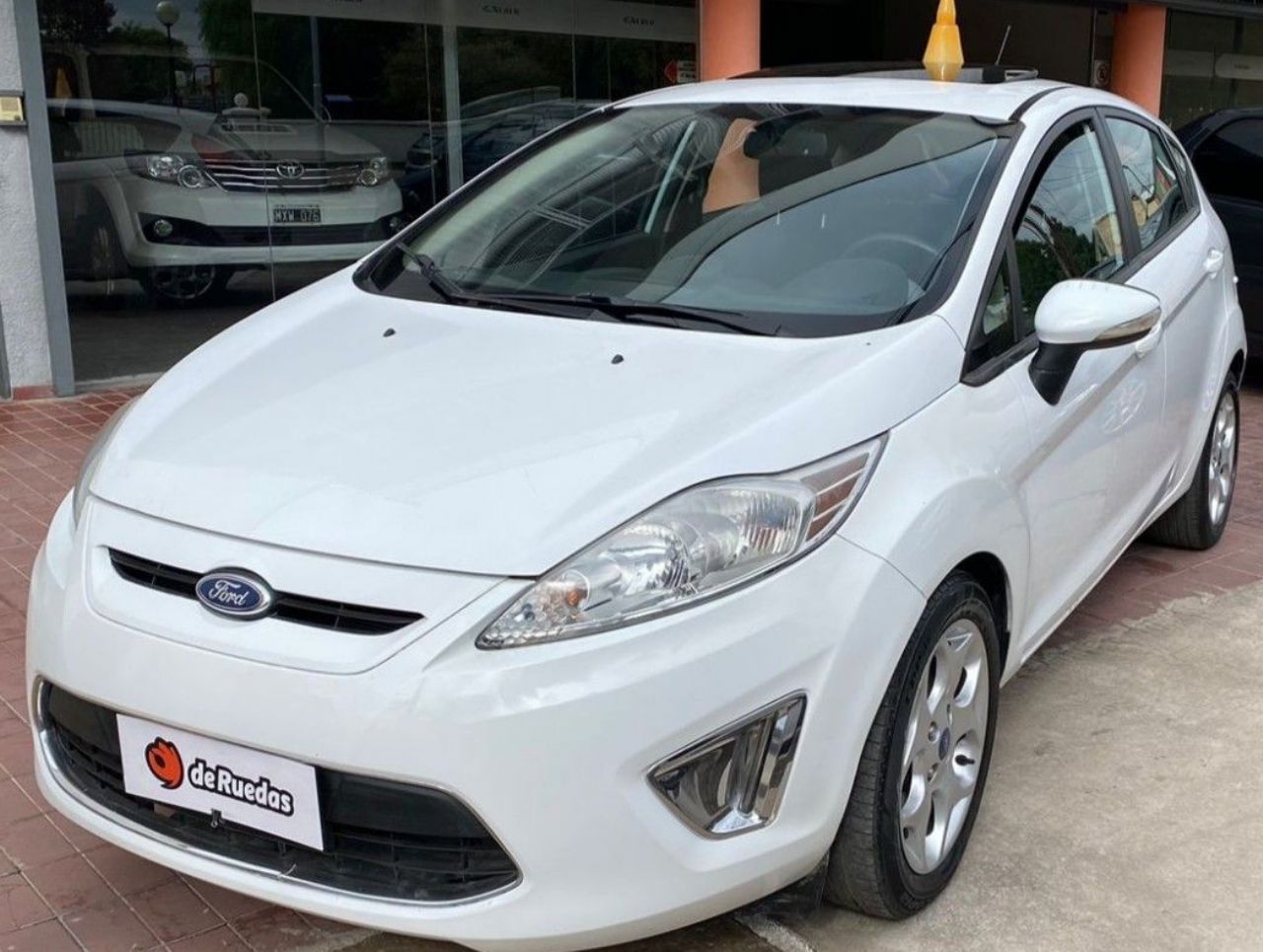 Ford Fiesta KD Usado Financiado en Mendoza, deRuedas