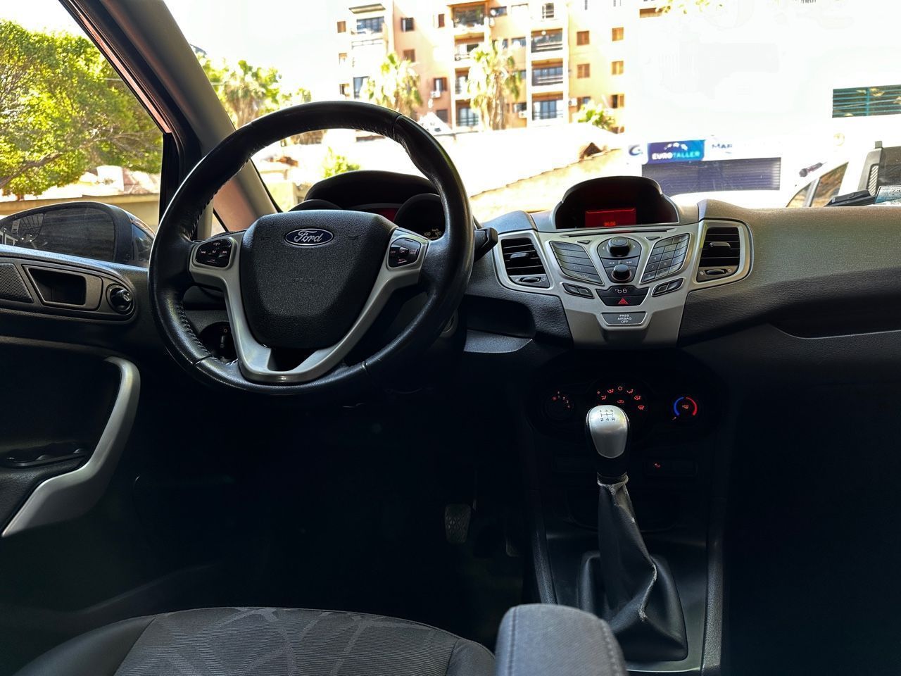 Ford Fiesta KD Usado en Mendoza, deRuedas