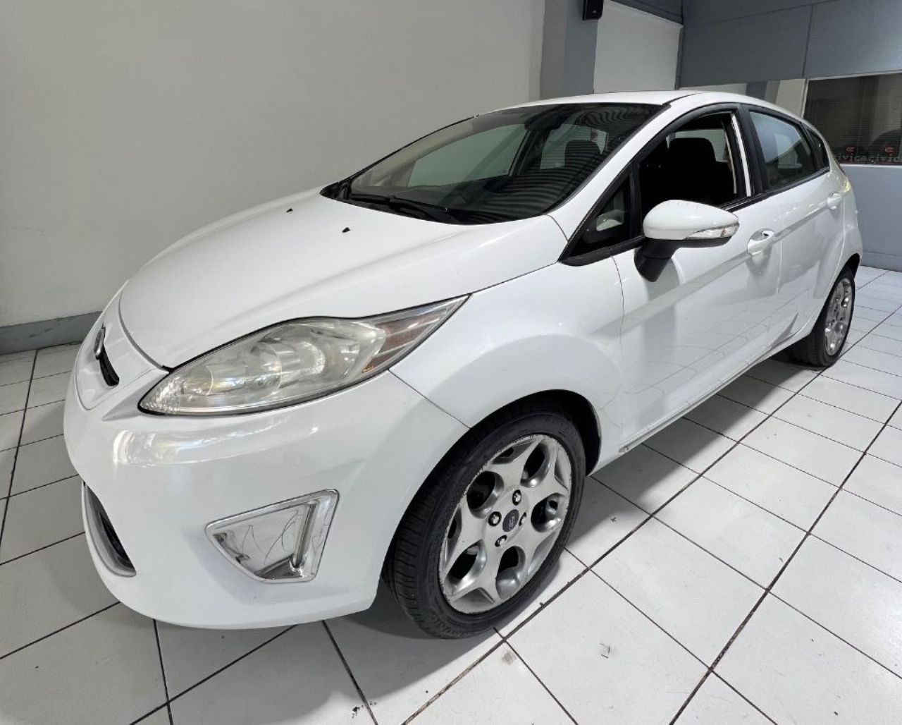 Ford Fiesta KD Usado en Mendoza, deRuedas