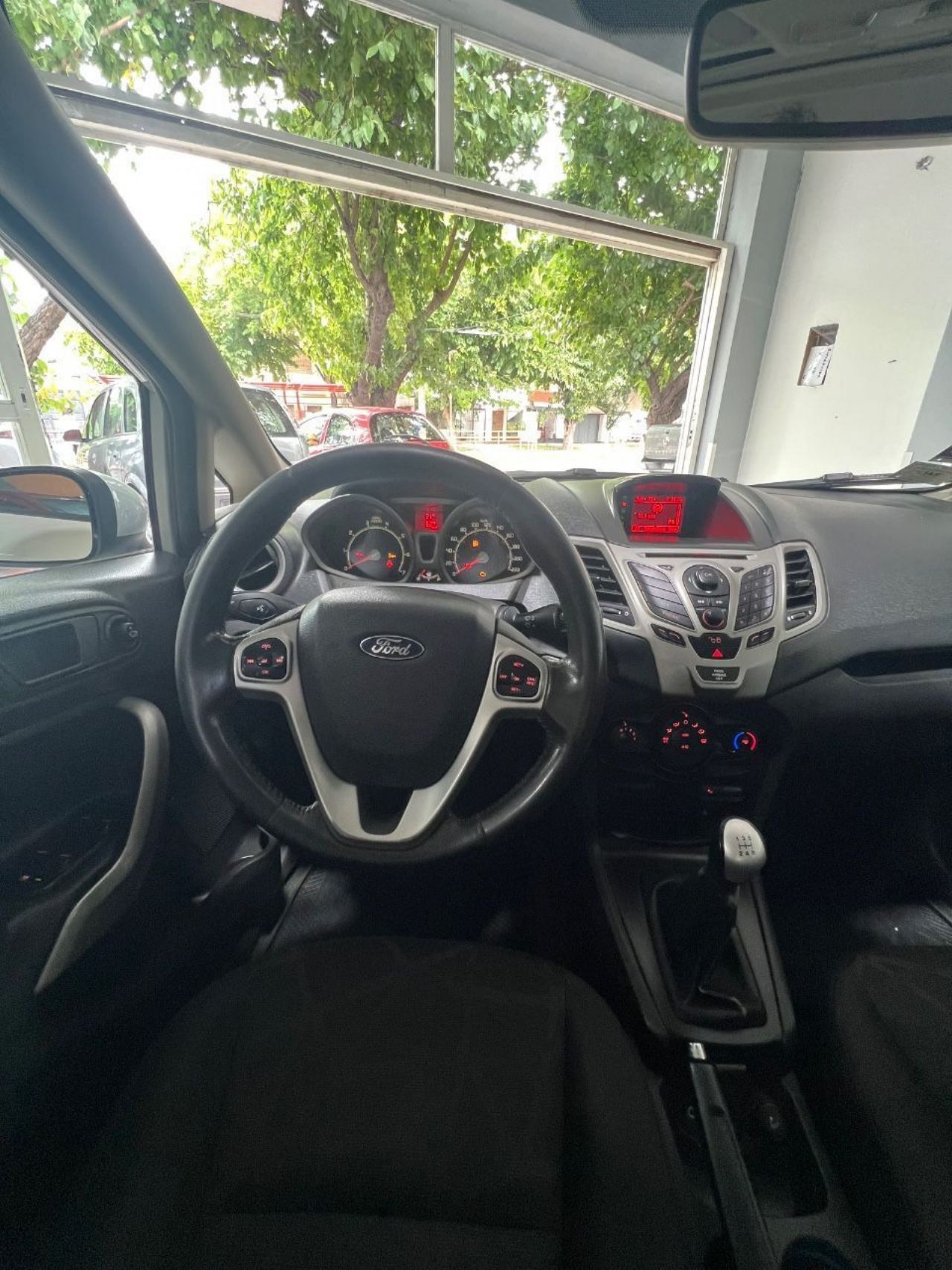 Ford Fiesta KD Usado en Mendoza, deRuedas