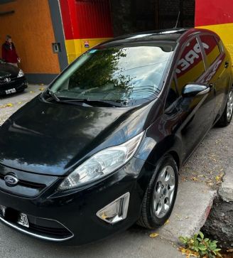 Ford Fiesta KD Usado en Mendoza