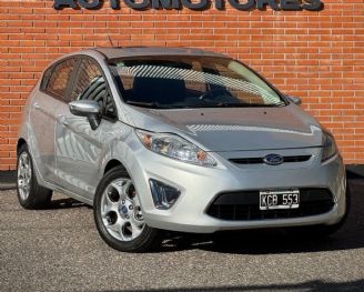 Ford Fiesta KD Usado en Córdoba Financiado