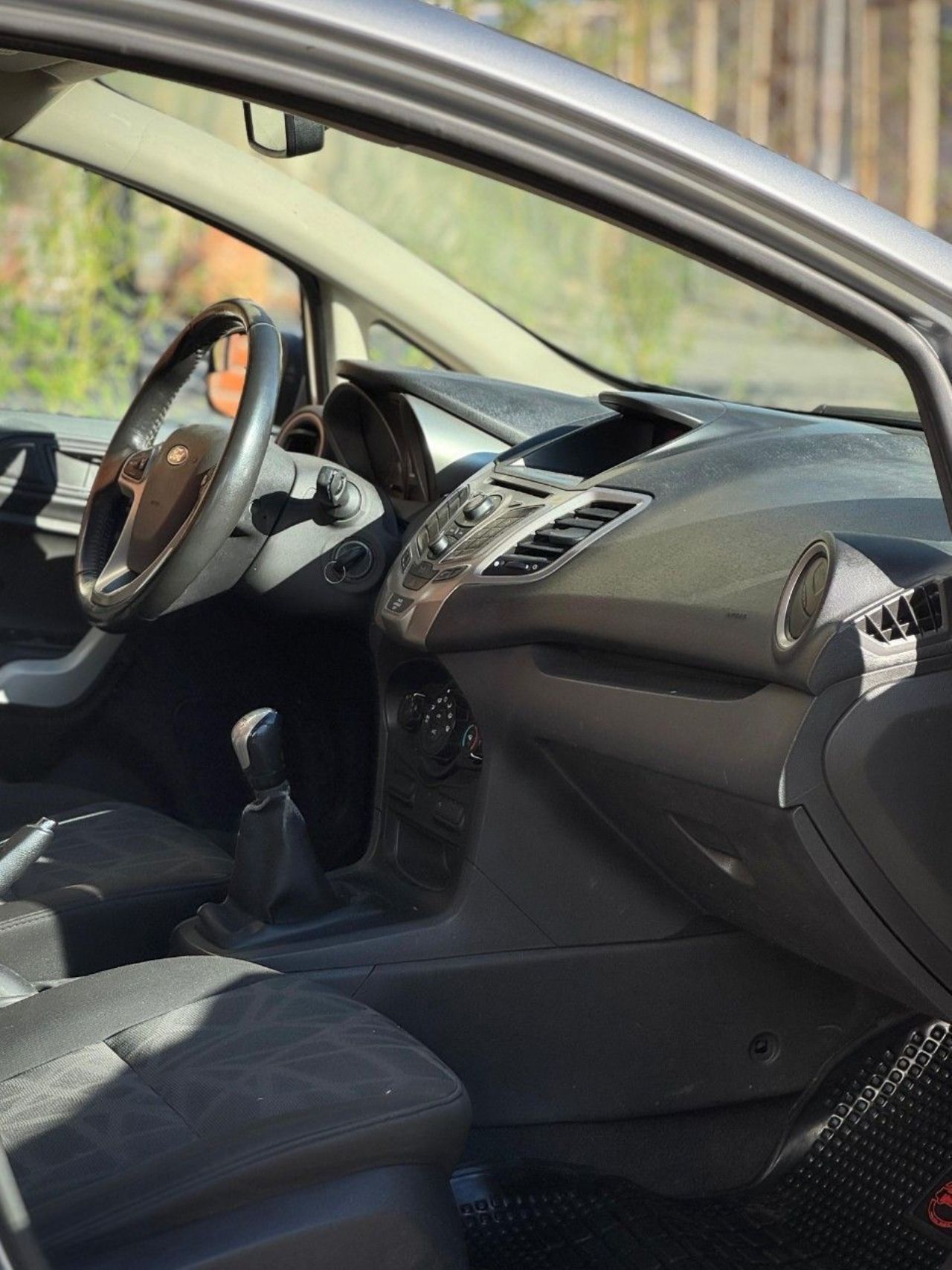 Ford Fiesta KD Usado en Córdoba, deRuedas