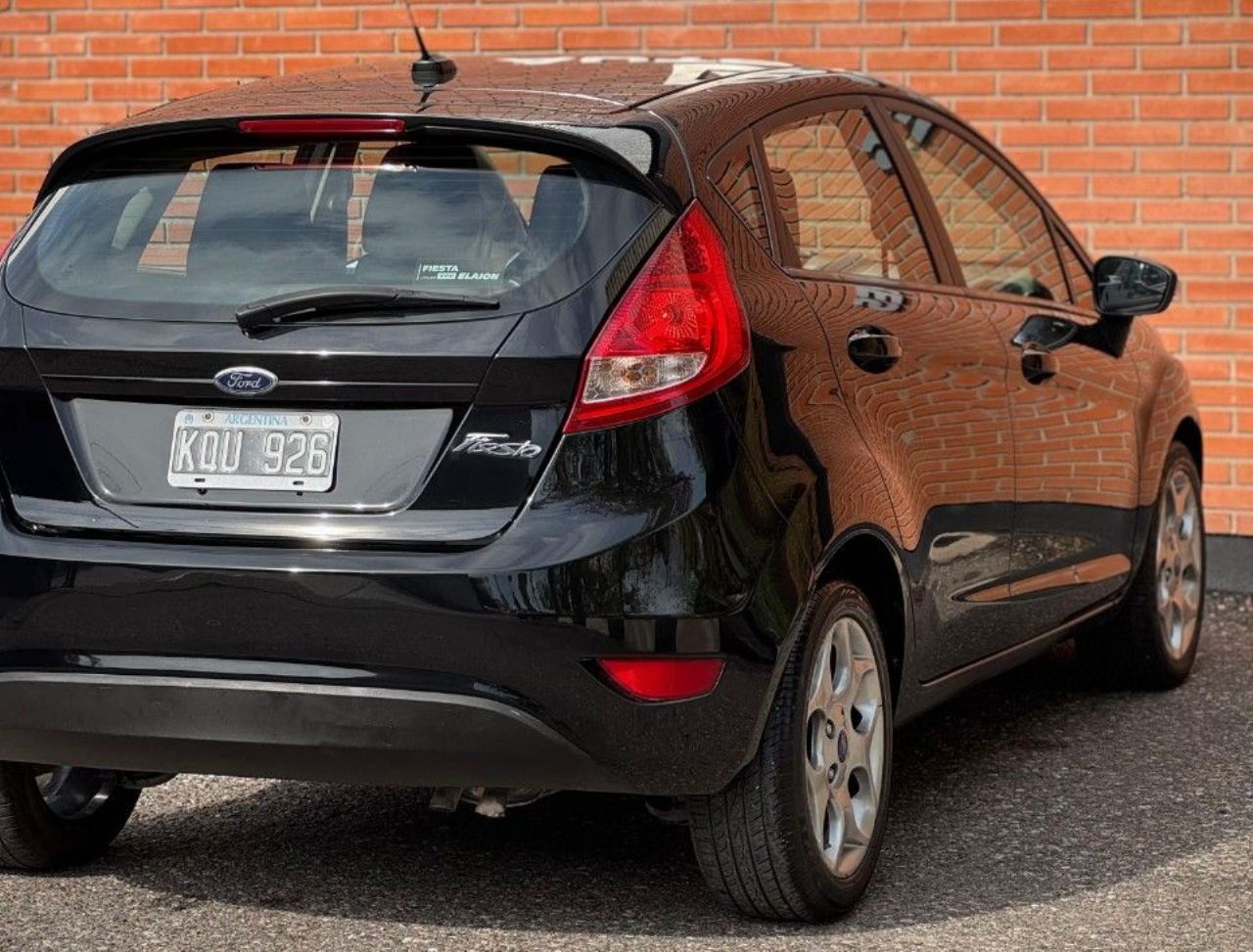 Ford Fiesta KD Usado en Córdoba, deRuedas