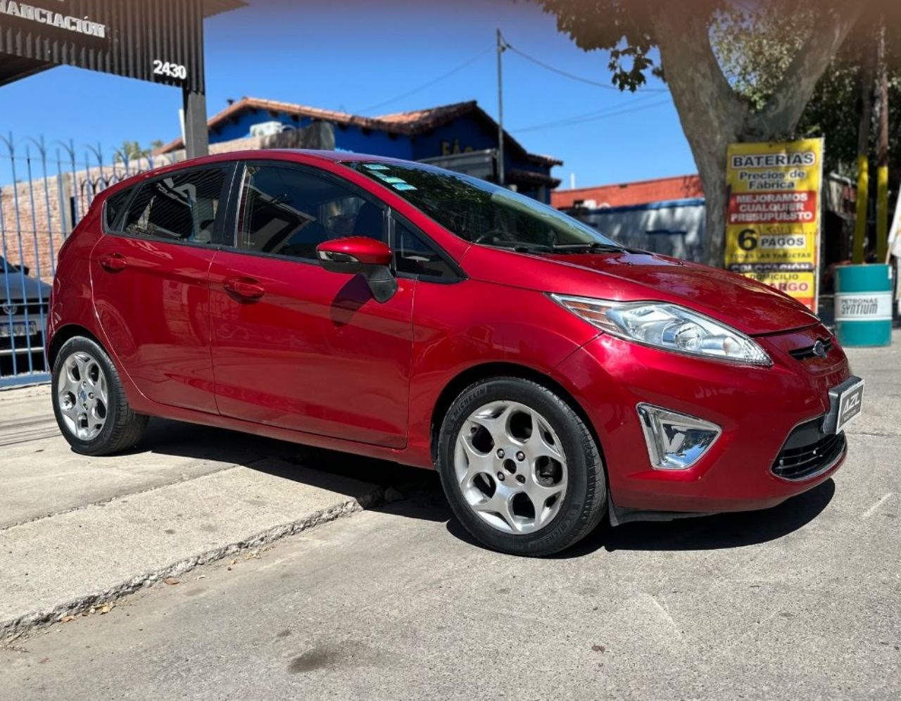 Ford Fiesta KD Usado en San Juan, deRuedas