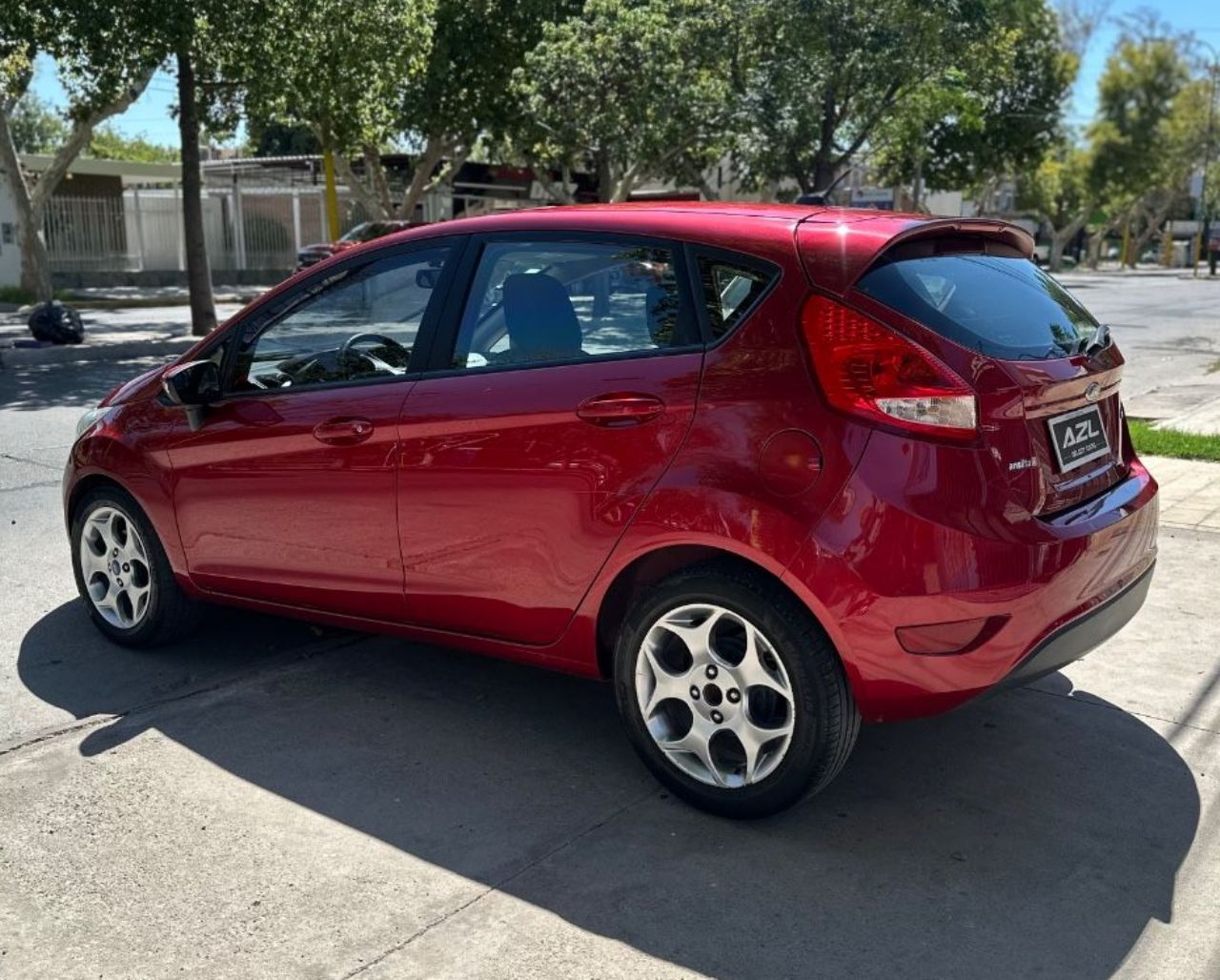 Ford Fiesta KD Usado en San Juan, deRuedas