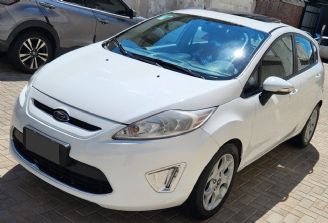 Ford Fiesta KD Usado en Córdoba Financiado