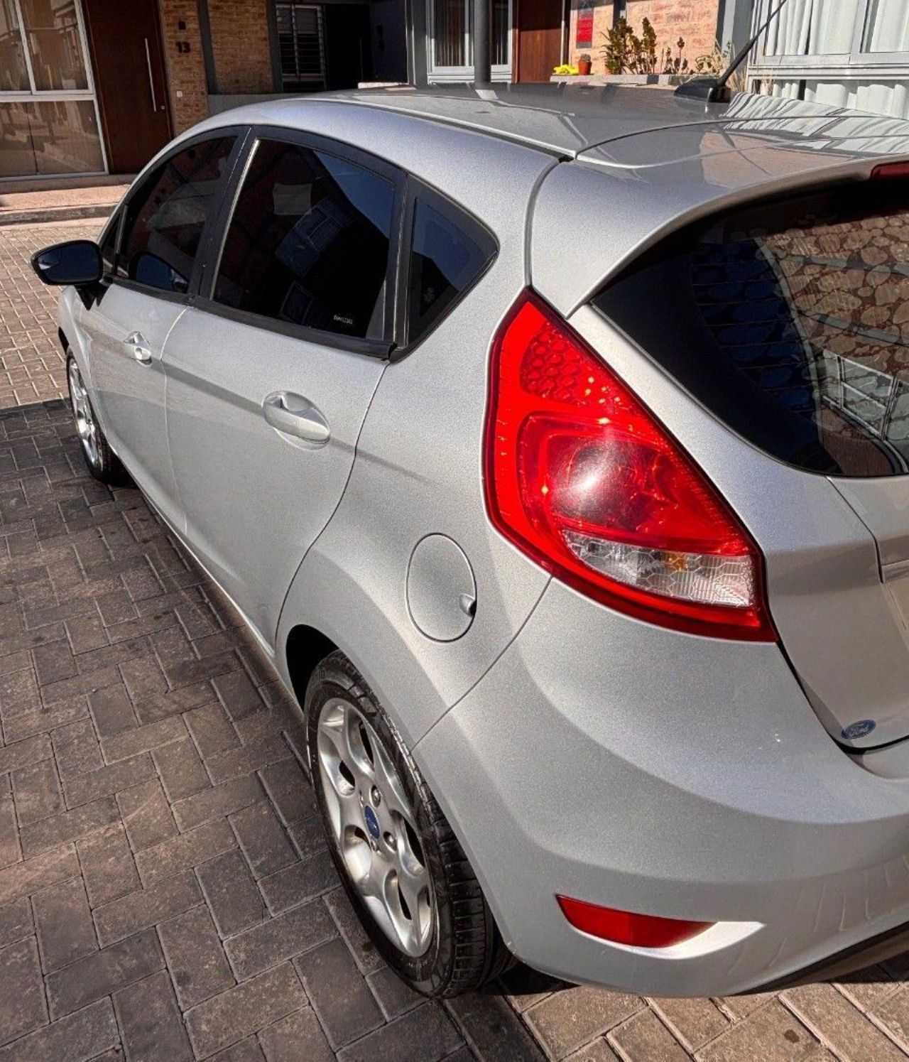 Ford Fiesta KD Usado en Mendoza, deRuedas