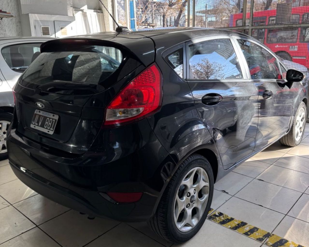 Ford Fiesta KD Usado en Mendoza, deRuedas