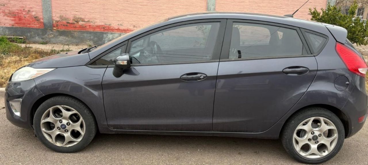 Ford Fiesta KD Usado en Mendoza, deRuedas