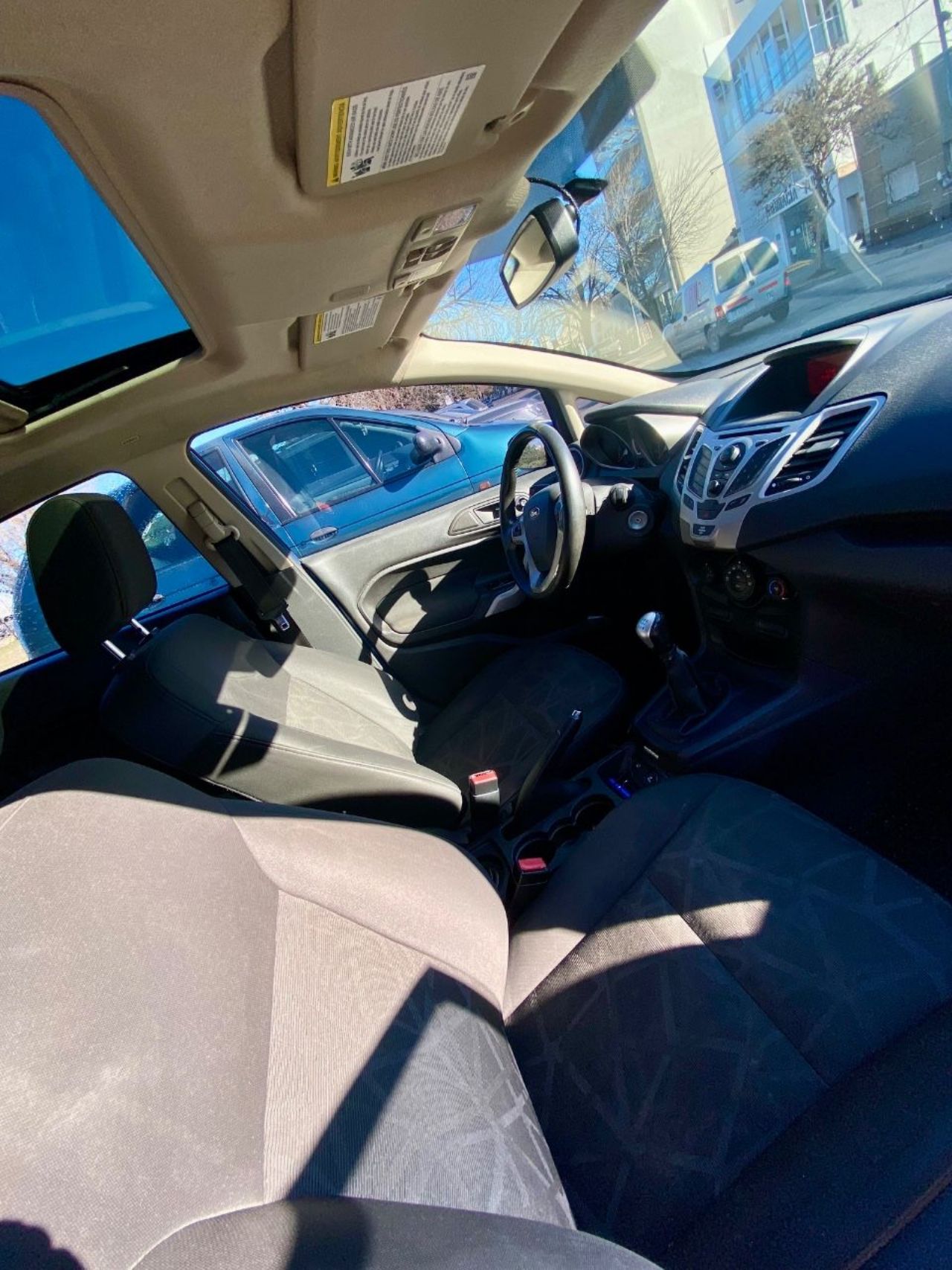Ford Fiesta KD Usado en Buenos Aires, deRuedas