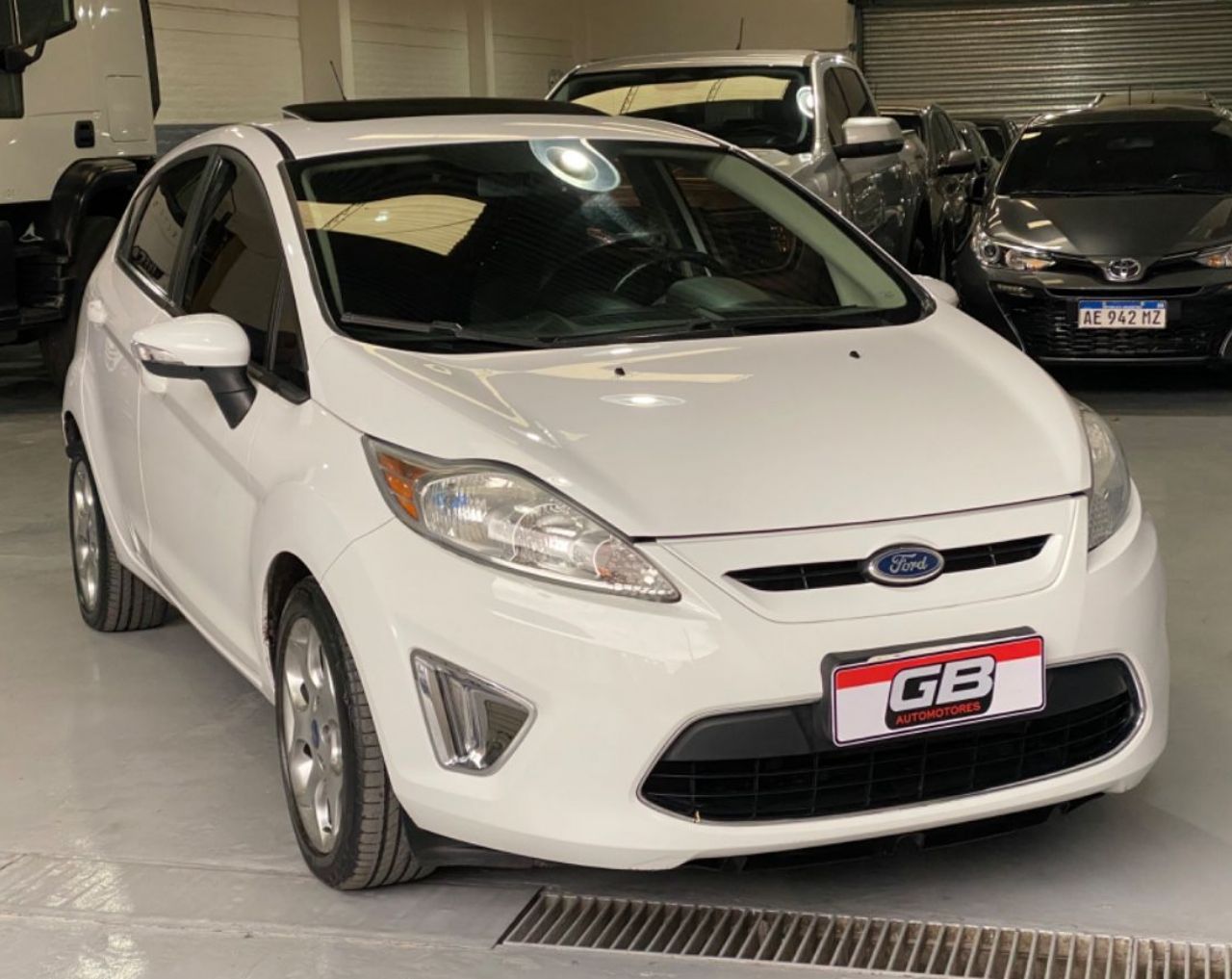 Ford Fiesta KD Usado Financiado en Mendoza, deRuedas