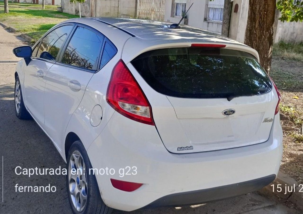 Ford Fiesta KD Usado en Santa Fe, deRuedas