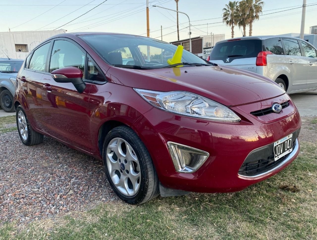 Ford Fiesta KD Usado Financiado en Mendoza, deRuedas