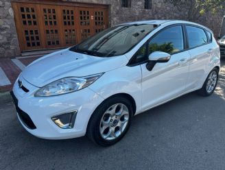 Ford Fiesta KD Usado en Córdoba Financiado