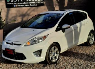 Ford Fiesta KD Usado en Córdoba Financiado