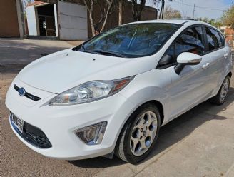 Ford Fiesta KD Usado en Mendoza Financiado