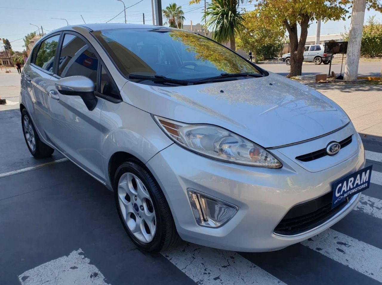 Ford Fiesta KD Usado en Mendoza, deRuedas