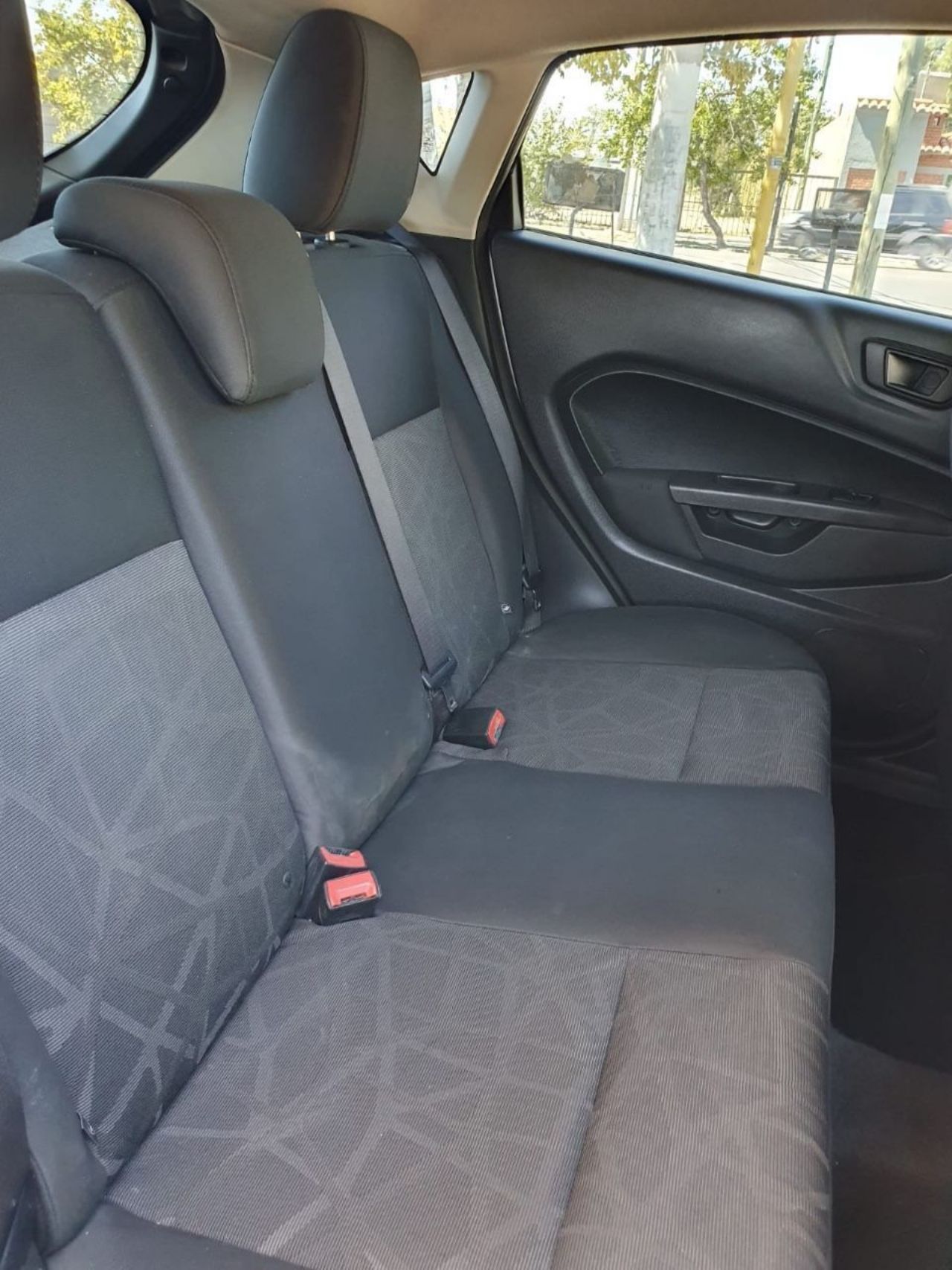 Ford Fiesta KD Usado en Mendoza, deRuedas