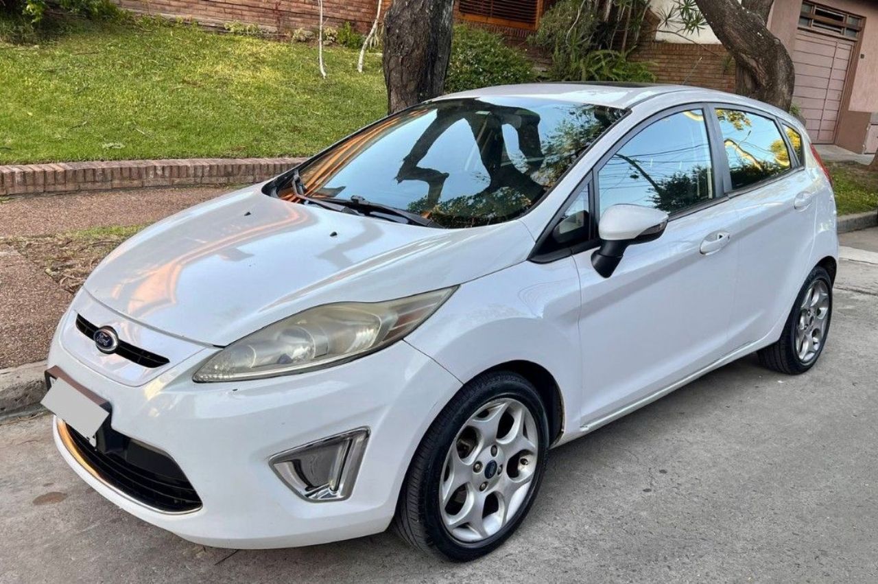 Ford Fiesta KD Usado en Buenos Aires, deRuedas