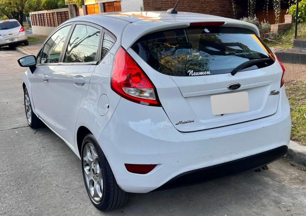 Ford Fiesta KD Usado en Buenos Aires, deRuedas