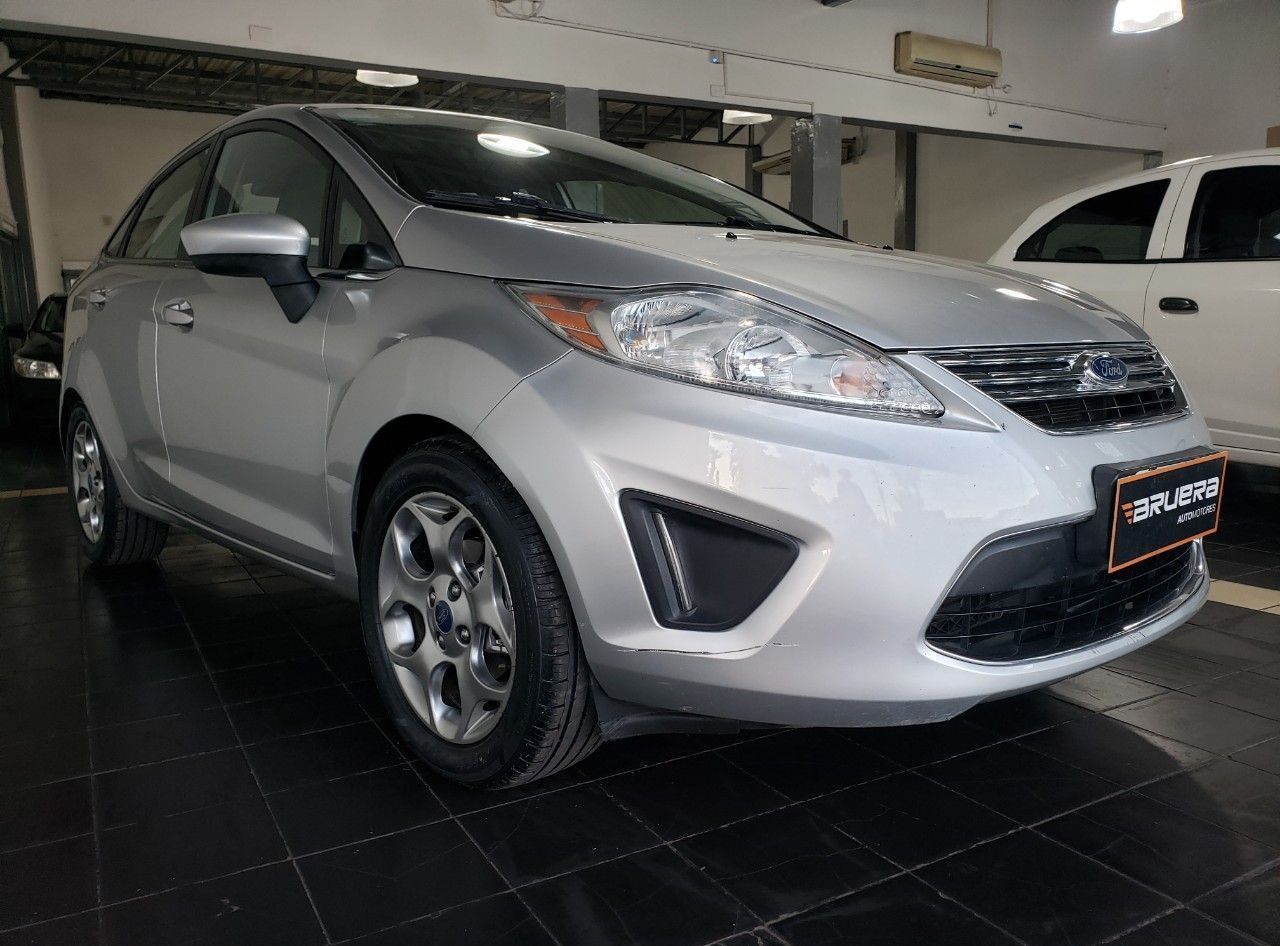 Ford Fiesta KD Usado Financiado en Mendoza, deRuedas
