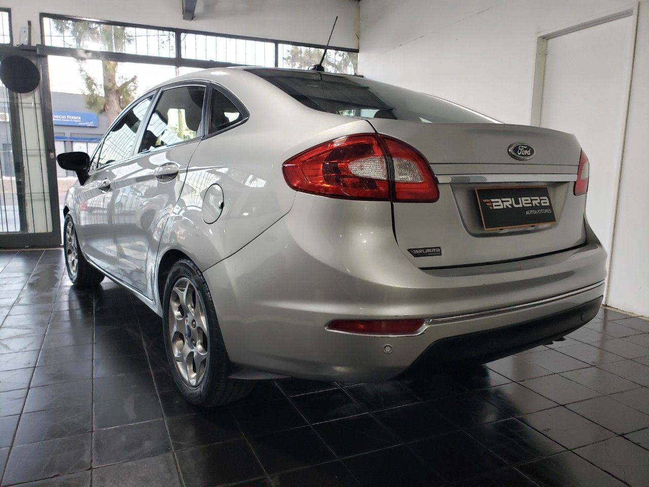 Ford Fiesta KD Usado Financiado en Mendoza, deRuedas