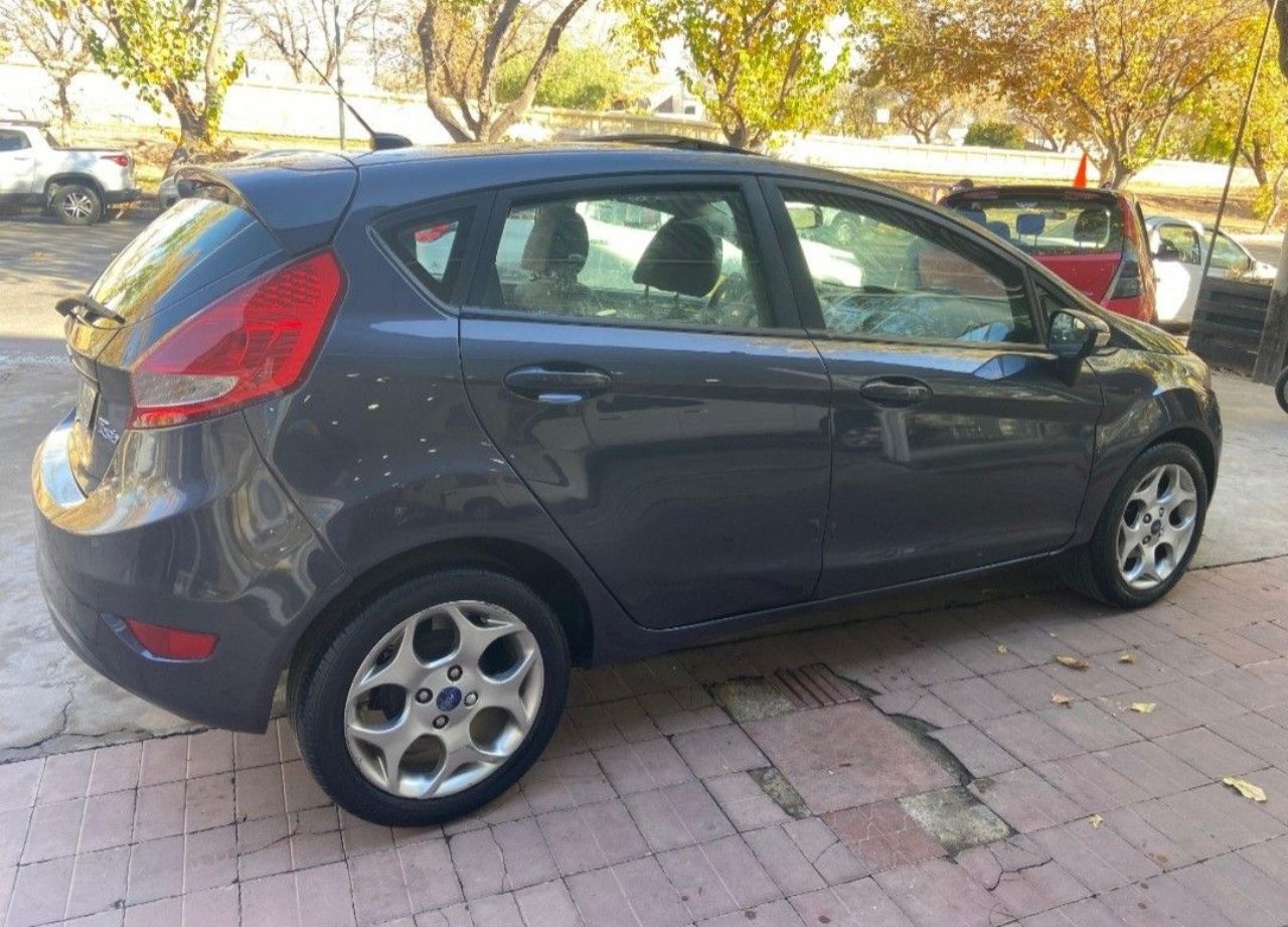 Ford Fiesta KD Usado en Mendoza, deRuedas