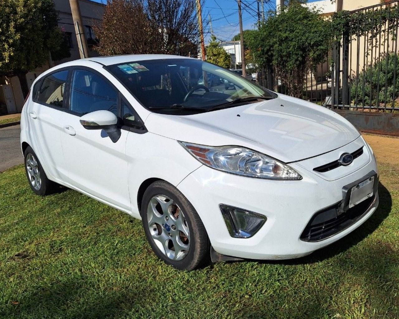 Ford Fiesta KD Usado en Buenos Aires, deRuedas