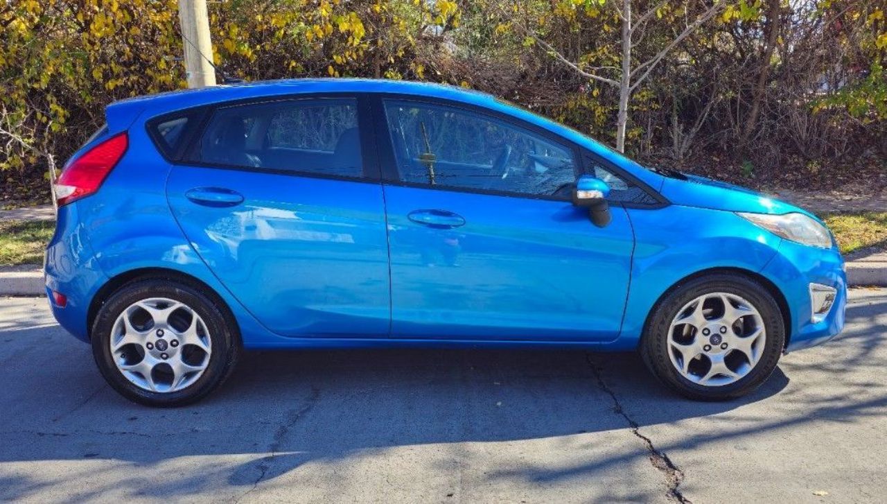 Ford Fiesta KD Usado en Mendoza, deRuedas