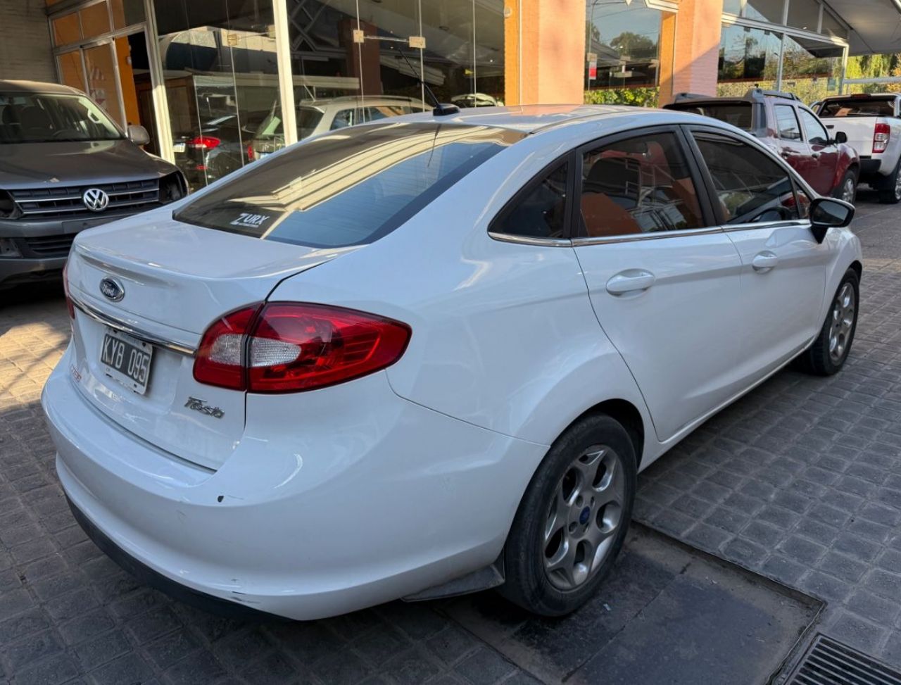 Ford Fiesta KD Usado Financiado en Mendoza, deRuedas