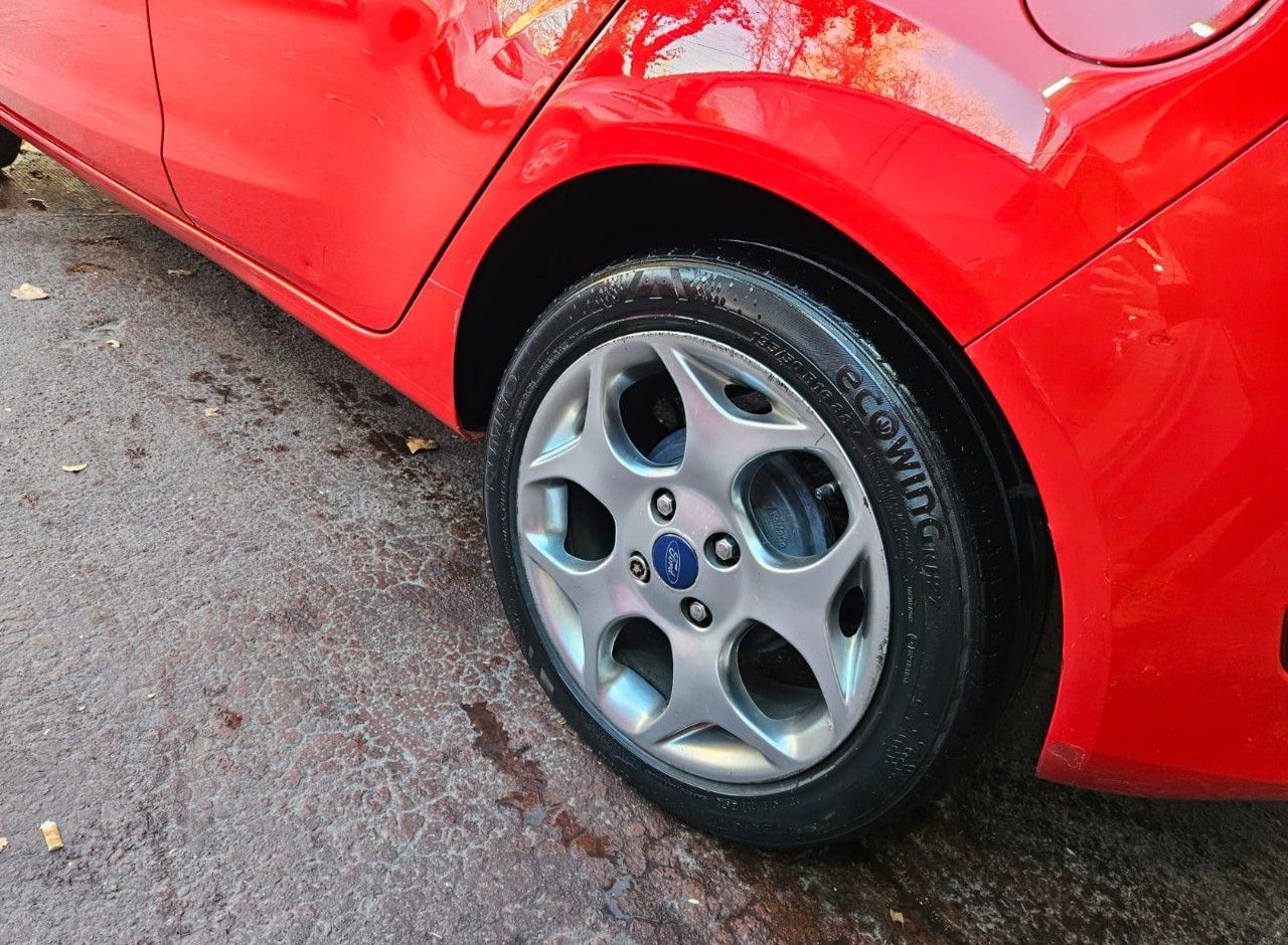Ford Fiesta KD Usado en Mendoza, deRuedas