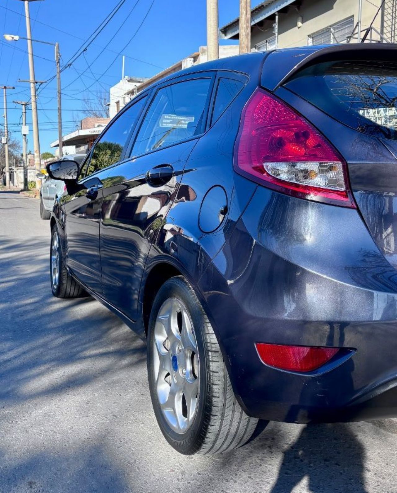 Ford Fiesta KD Usado en Córdoba, deRuedas