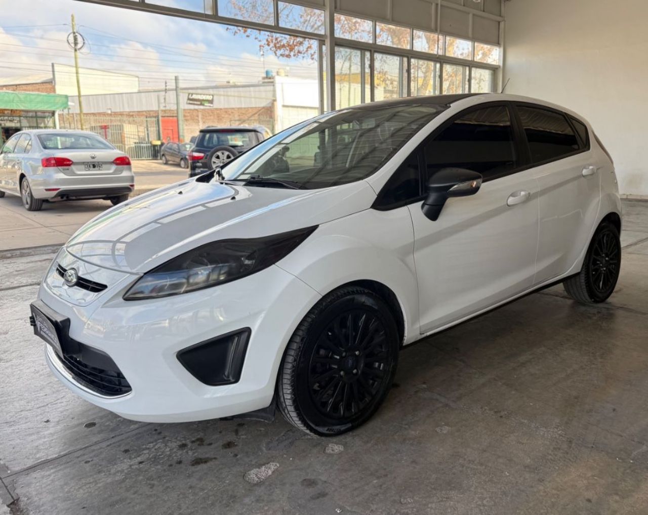 Ford Fiesta KD Usado Financiado en Mendoza, deRuedas