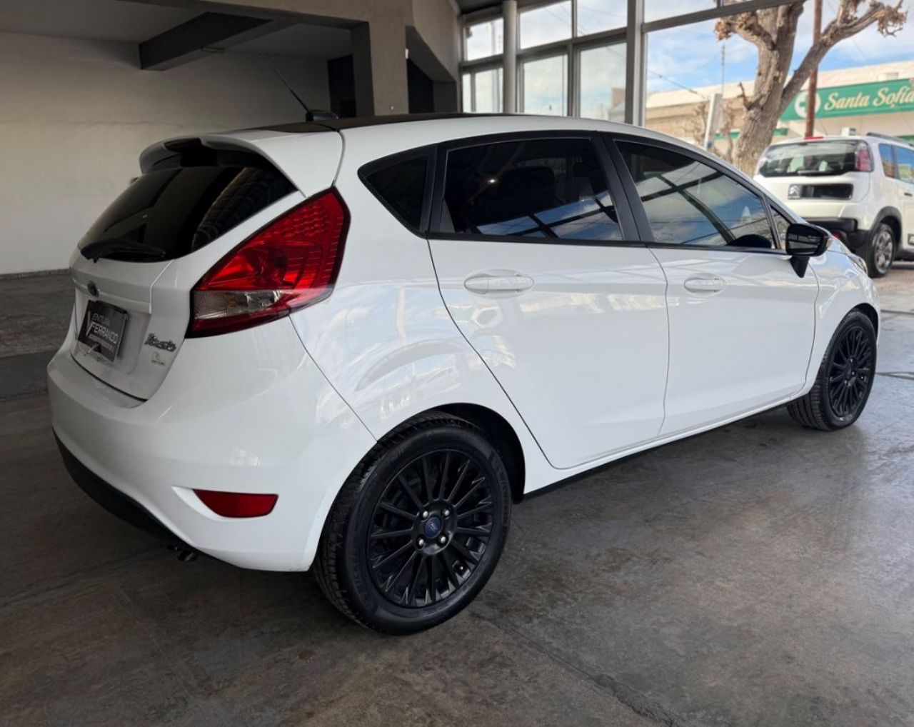 Ford Fiesta KD Usado Financiado en Mendoza, deRuedas