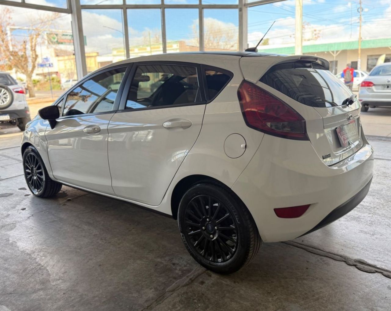 Ford Fiesta KD Usado Financiado en Mendoza, deRuedas
