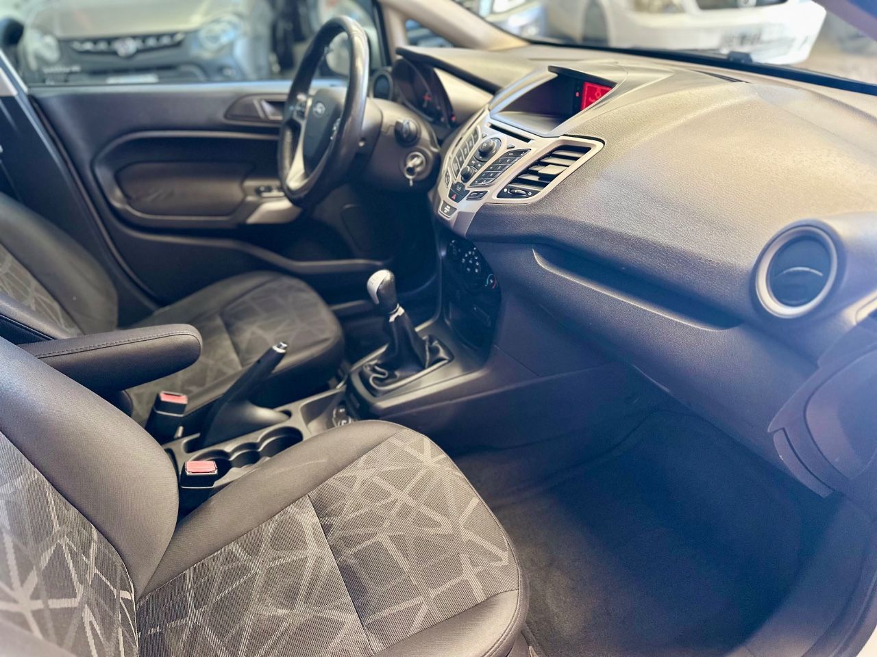 Ford Fiesta KD Usado Financiado en Mendoza, deRuedas