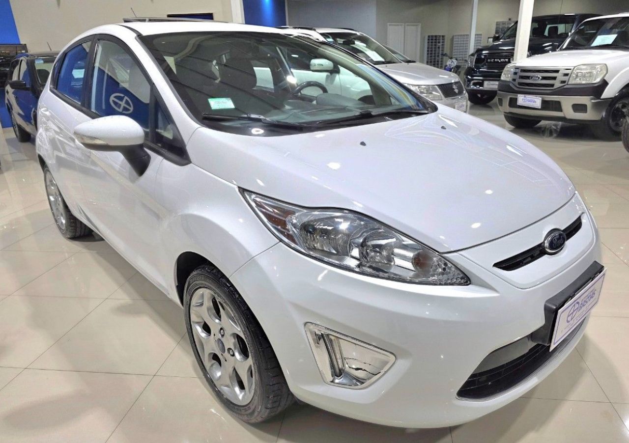 Ford Fiesta KD Usado Financiado en Mendoza, deRuedas