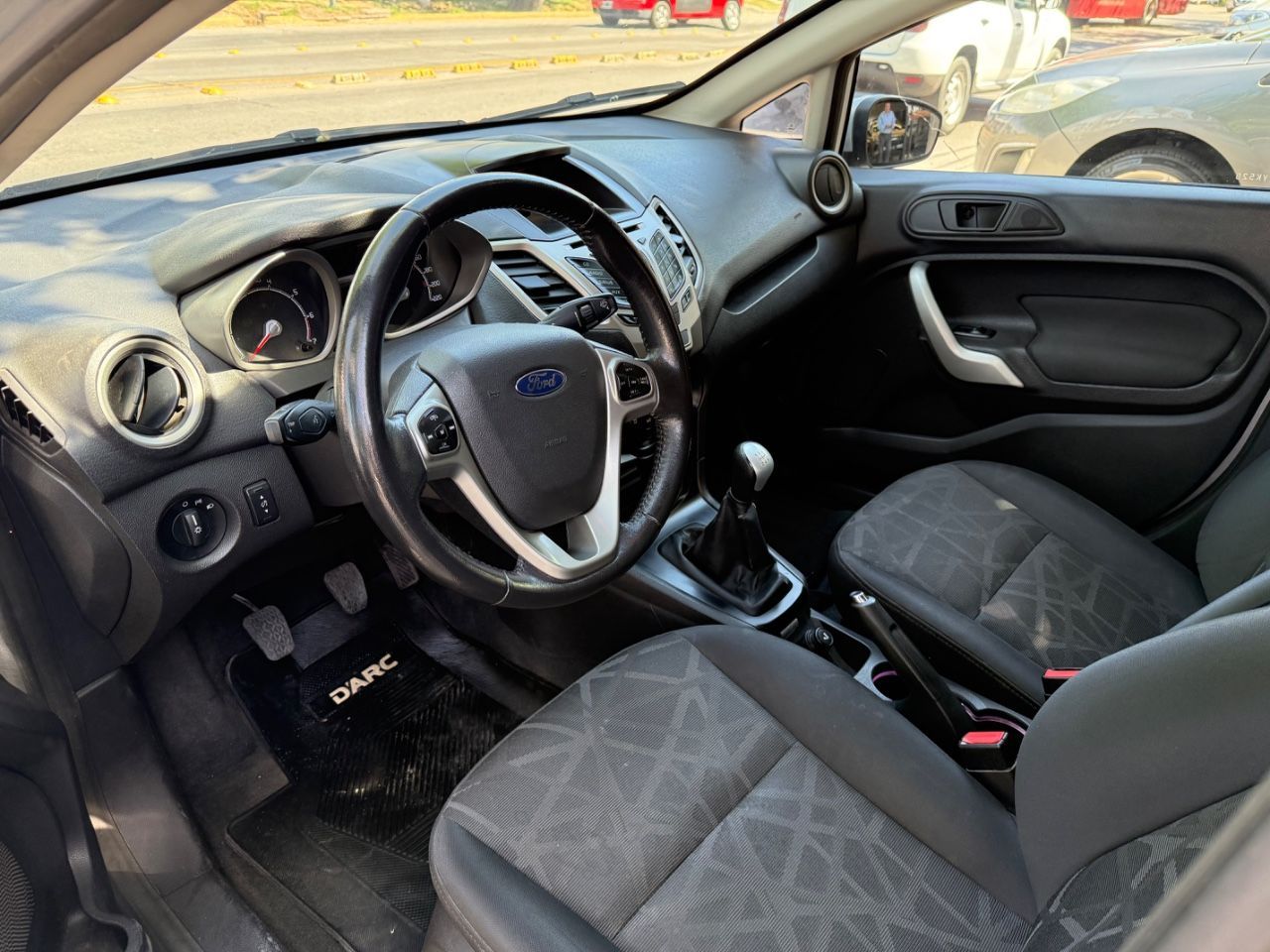 Ford Fiesta KD Usado en Mendoza, deRuedas