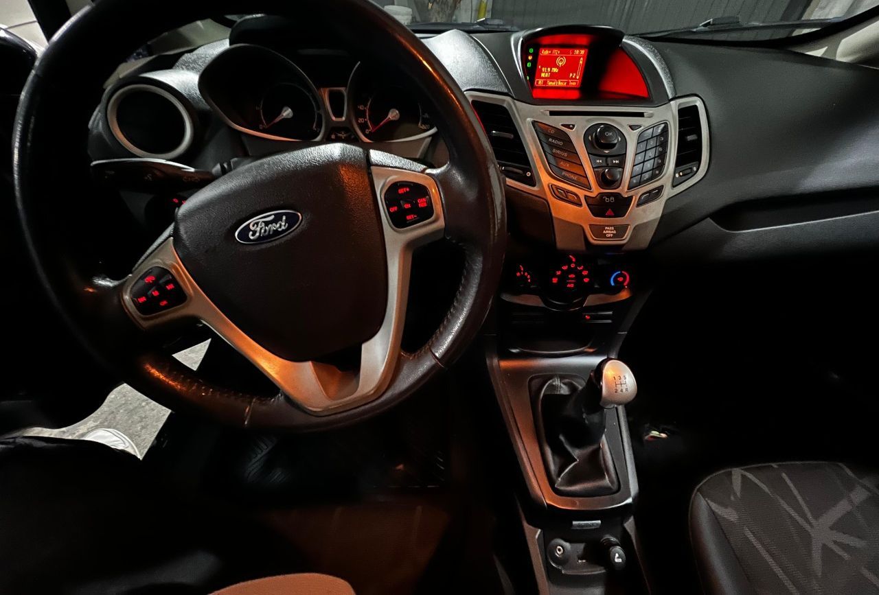 Ford Fiesta KD Usado Financiado en Córdoba, deRuedas