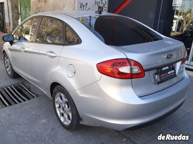 Ford Fiesta KD Usado en Mendoza, deRuedas