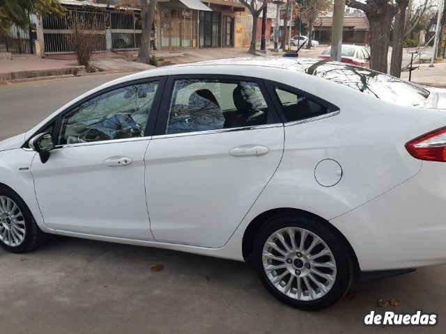 Ford Fiesta KD Usado en Mendoza, deRuedas