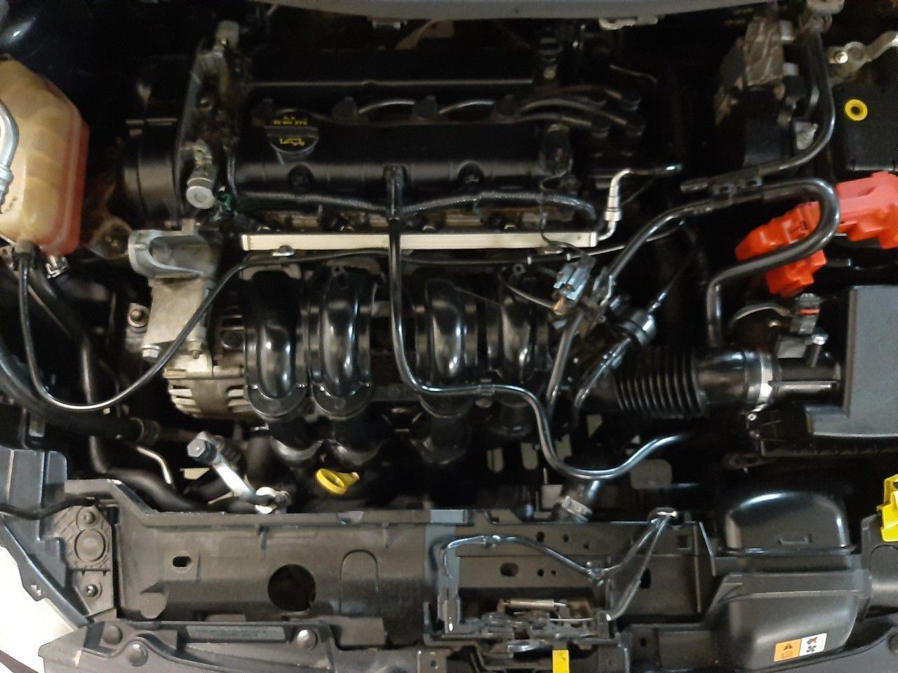 Ford Fiesta KD Usado en Mendoza, deRuedas