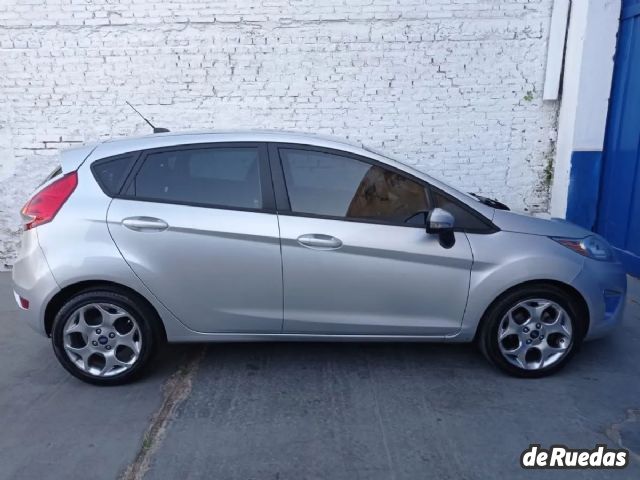 Ford Fiesta KD Usado en Córdoba, deRuedas