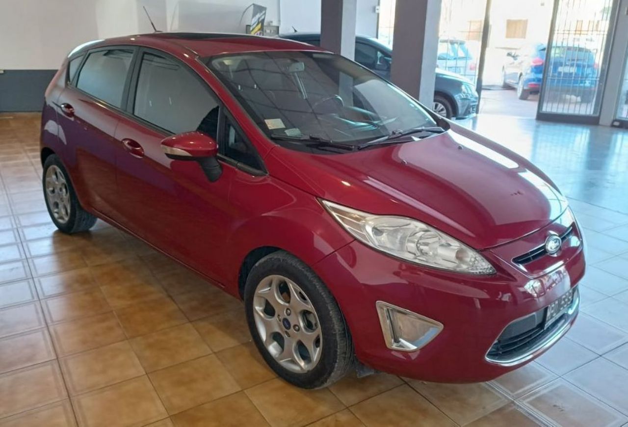 Ford Fiesta KD Usado en Mendoza, deRuedas