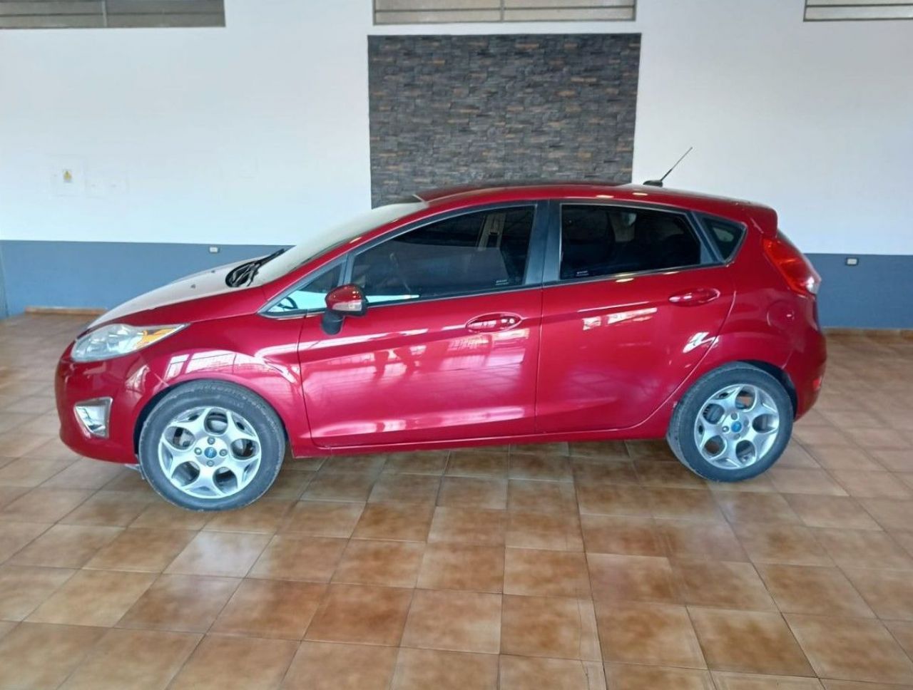 Ford Fiesta KD Usado en Mendoza, deRuedas