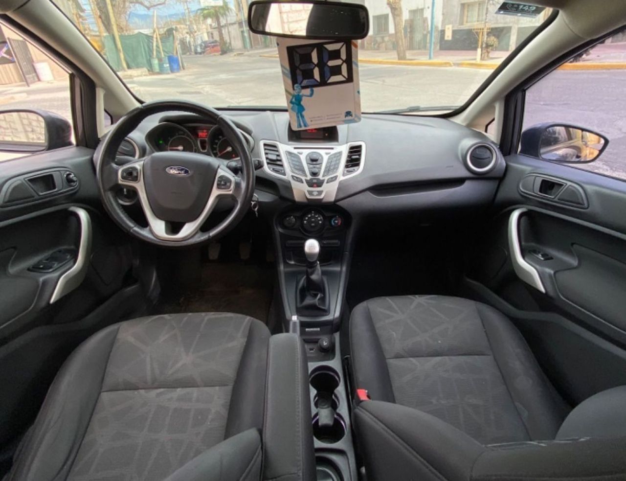 Ford Fiesta KD Usado en Mendoza, deRuedas