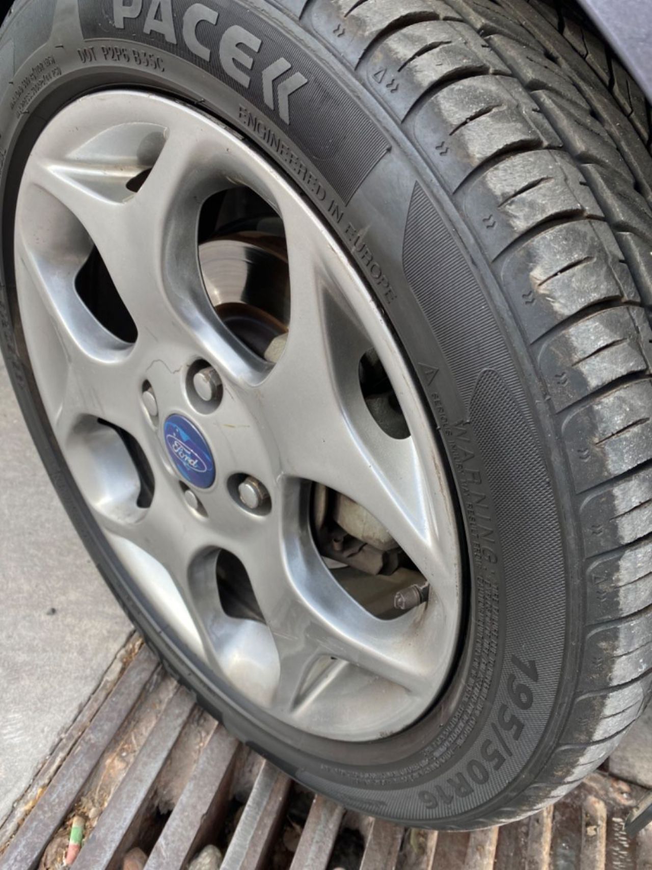 Ford Fiesta KD Usado en Mendoza, deRuedas