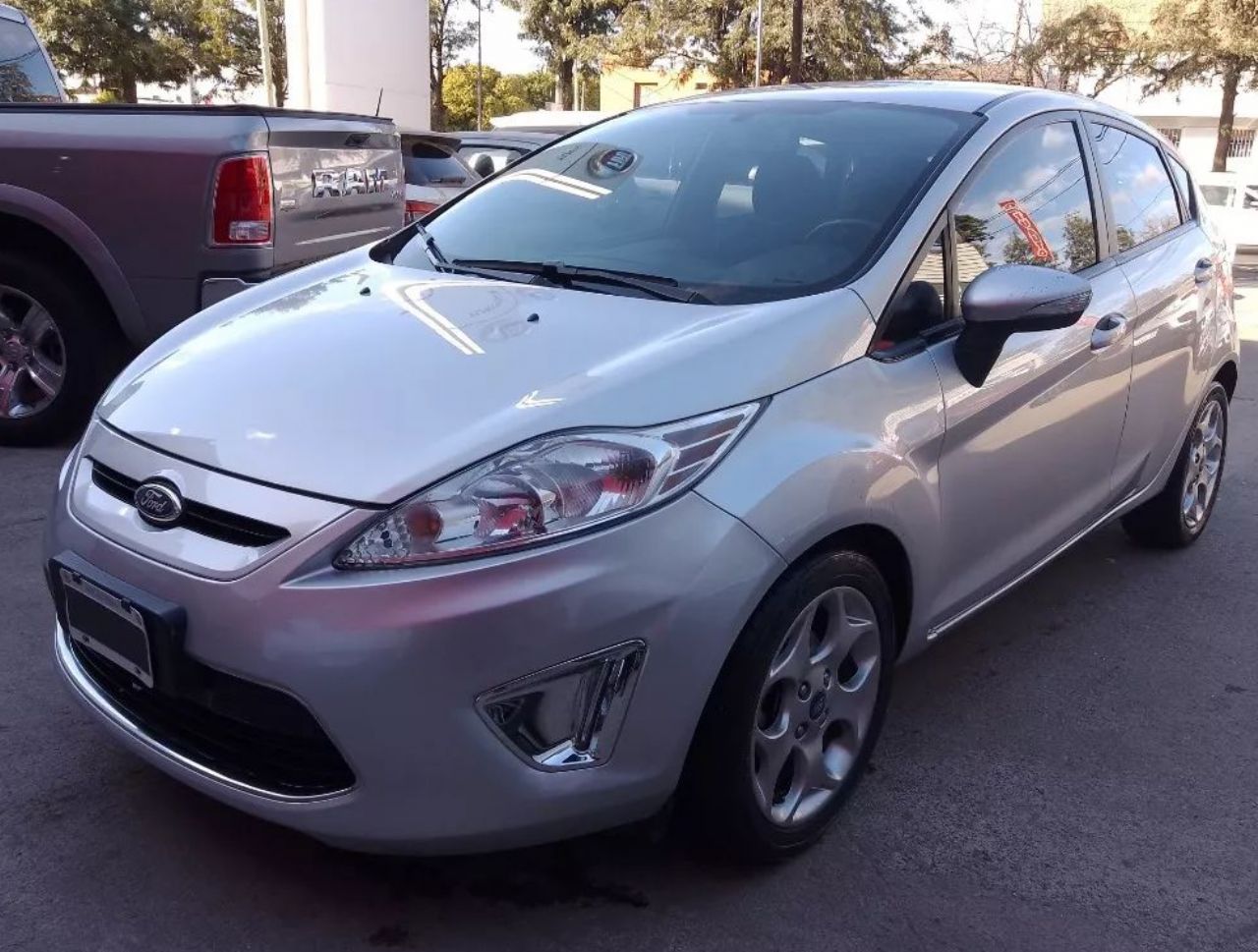 Ford Fiesta KD Usado en Córdoba, deRuedas