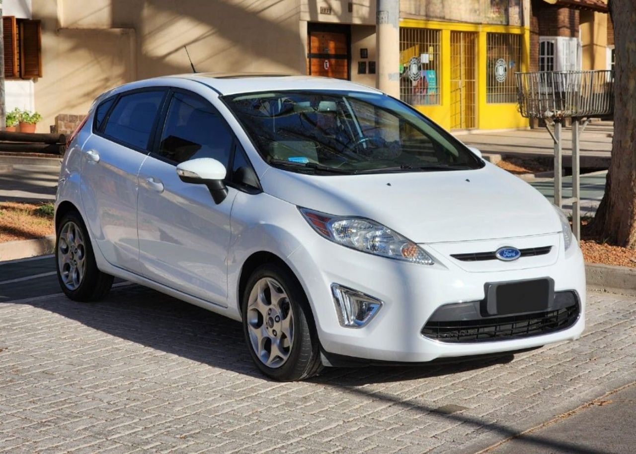 Ford Fiesta KD Usado en Mendoza, deRuedas